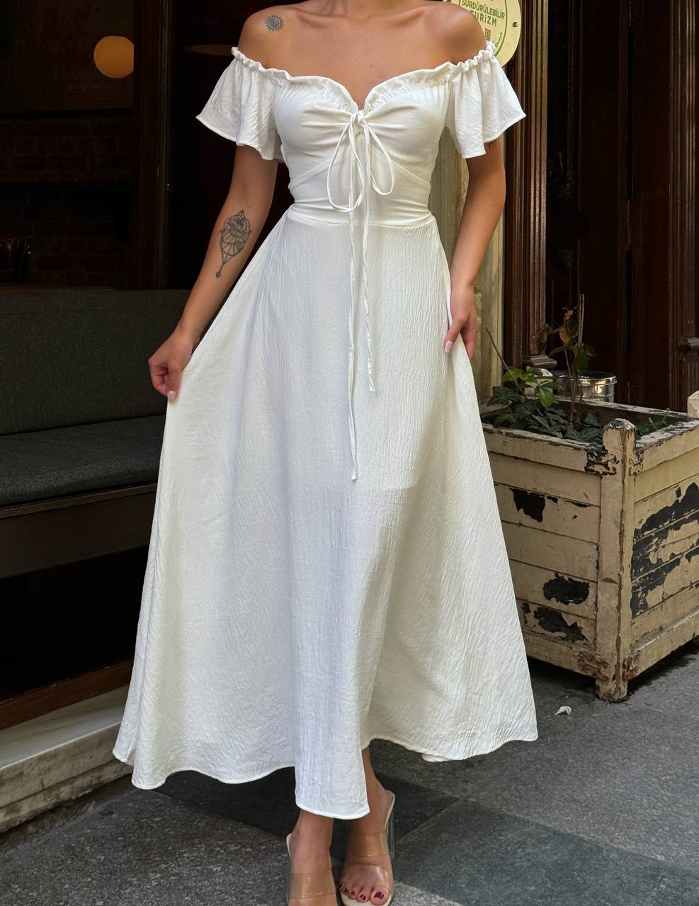 The Bella Off-Shoulder Maxi Dress – 1004