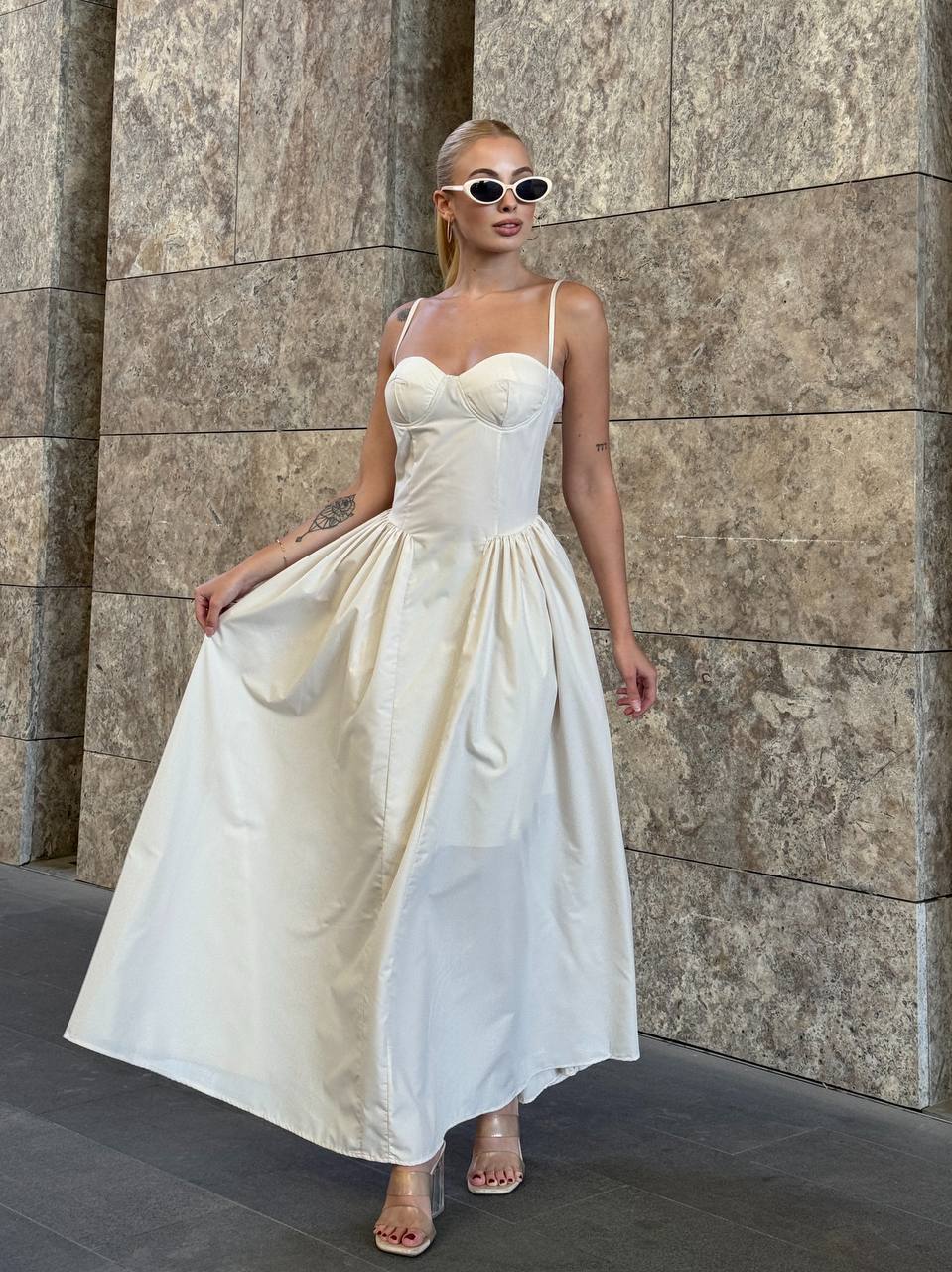 The Timeless Luxe Corset Maxi Dress – 1098