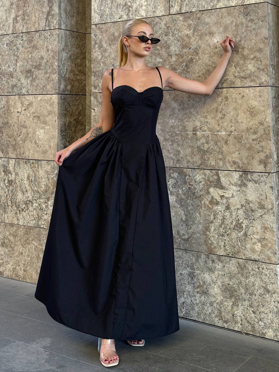The Timeless Luxe Corset Maxi Dress – 1098