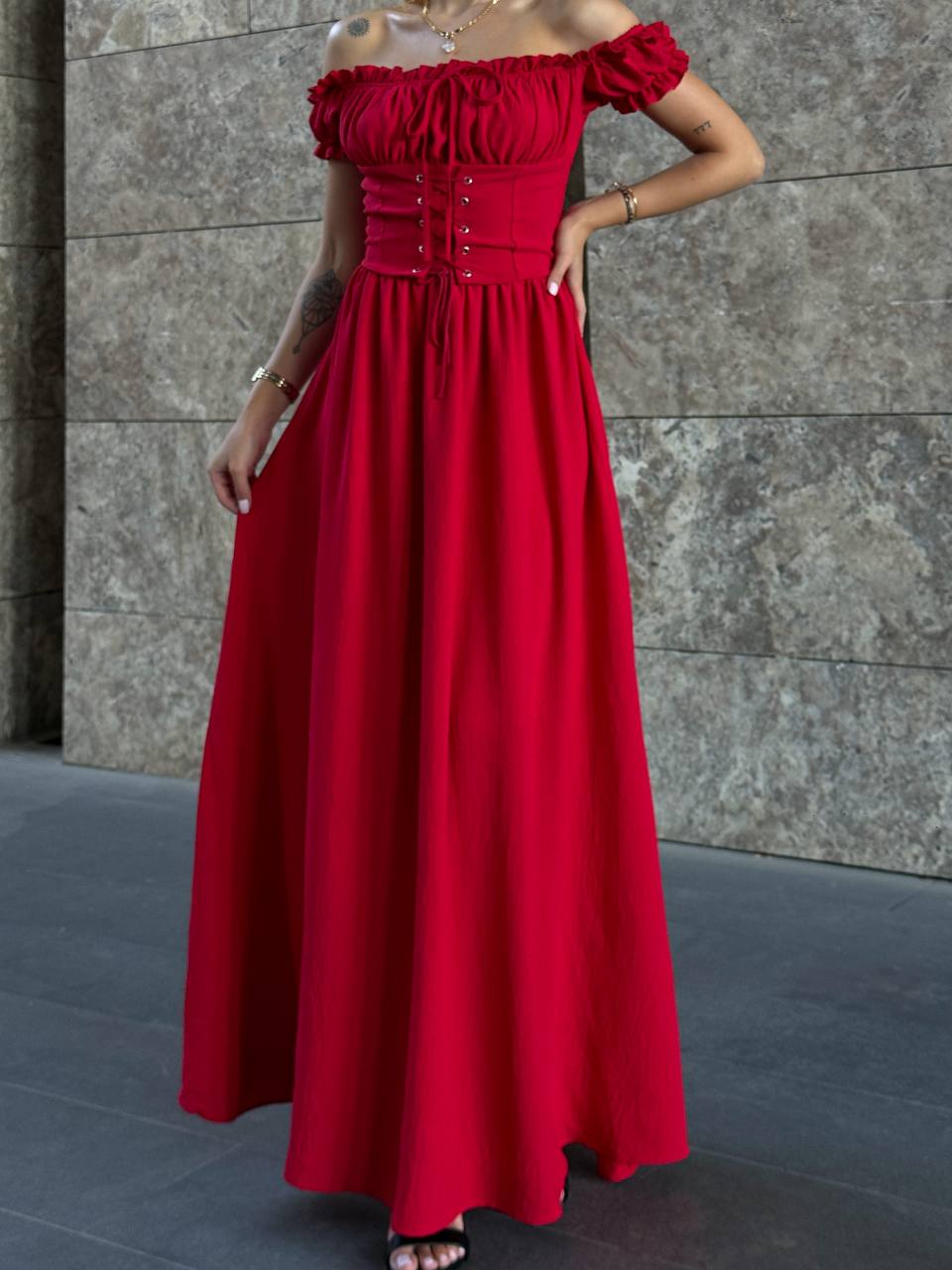 The Enchanted Elegance Off-Shoulder Maxi Dress – 1089