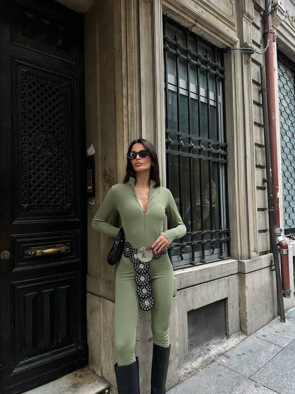 The Sleek Zip-Up Jumpsuit – 1074