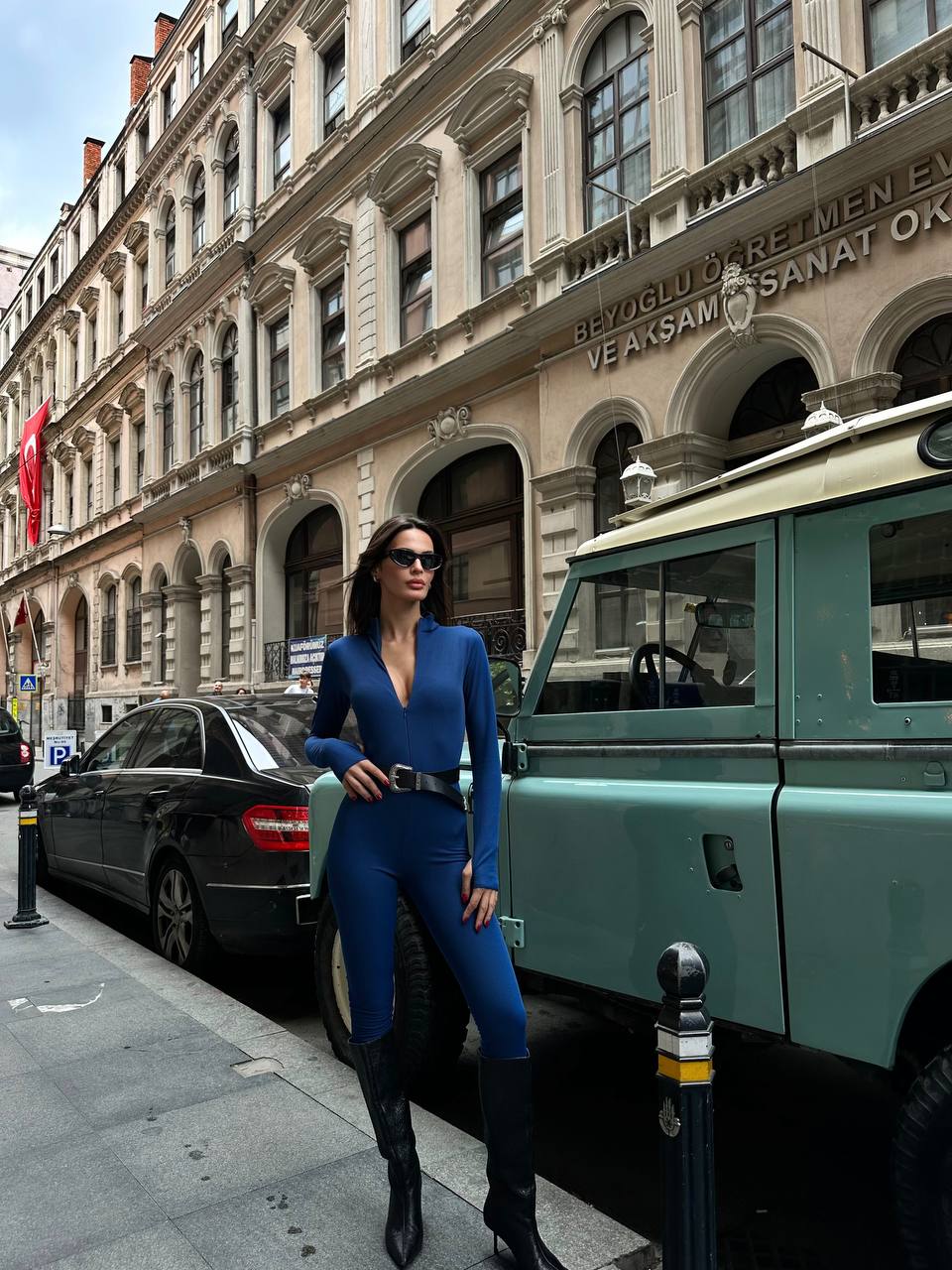 The Sleek Zip-Up Jumpsuit – 1074