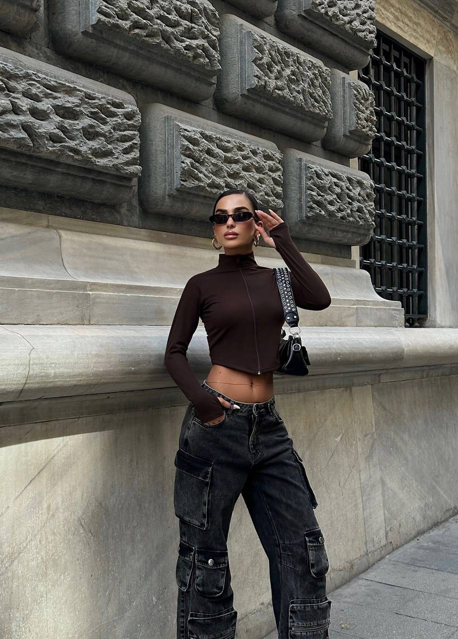 The Luxe Zip-Up Crop Top – 1049