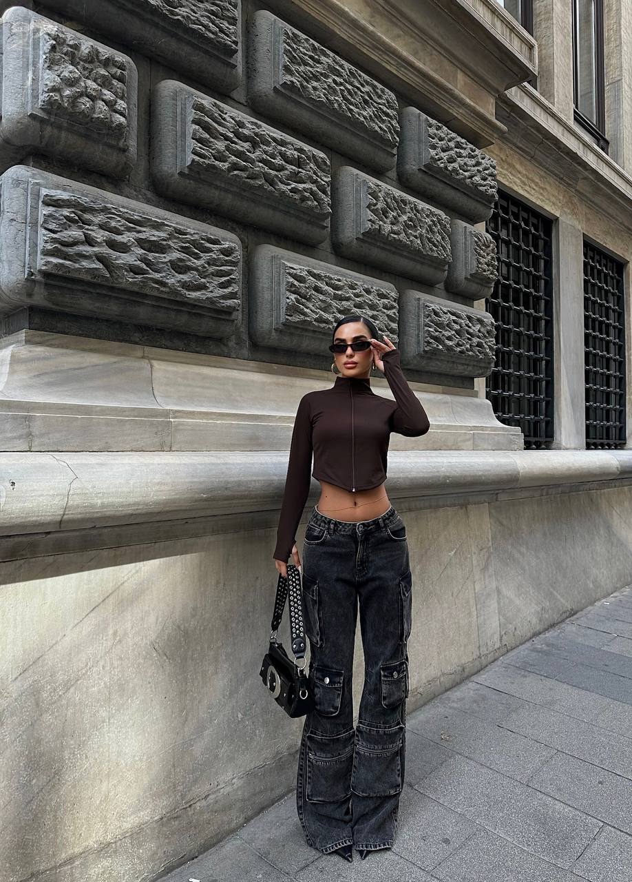 The Luxe Zip-Up Crop Top – 1049