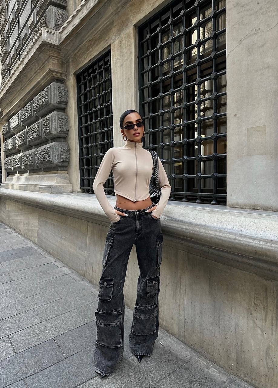 The Luxe Zip-Up Crop Top – 1049