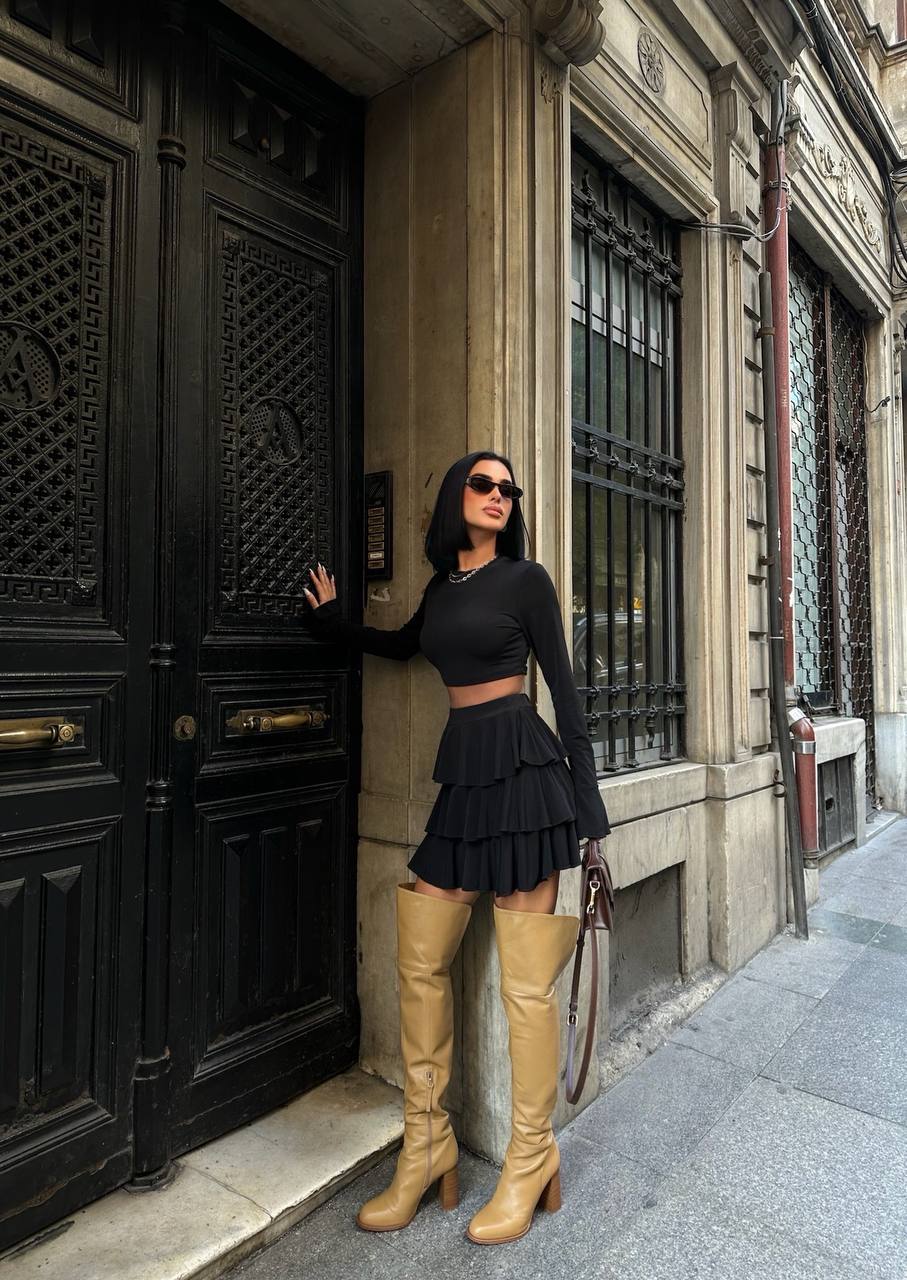 Noir Chic Ruffle Ensemble Outfits (Two-Piece Set) - 1032