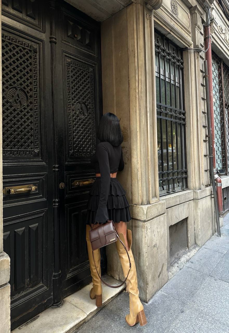 Noir Chic Ruffle Ensemble Outfits (Two-Piece Set) - 1032