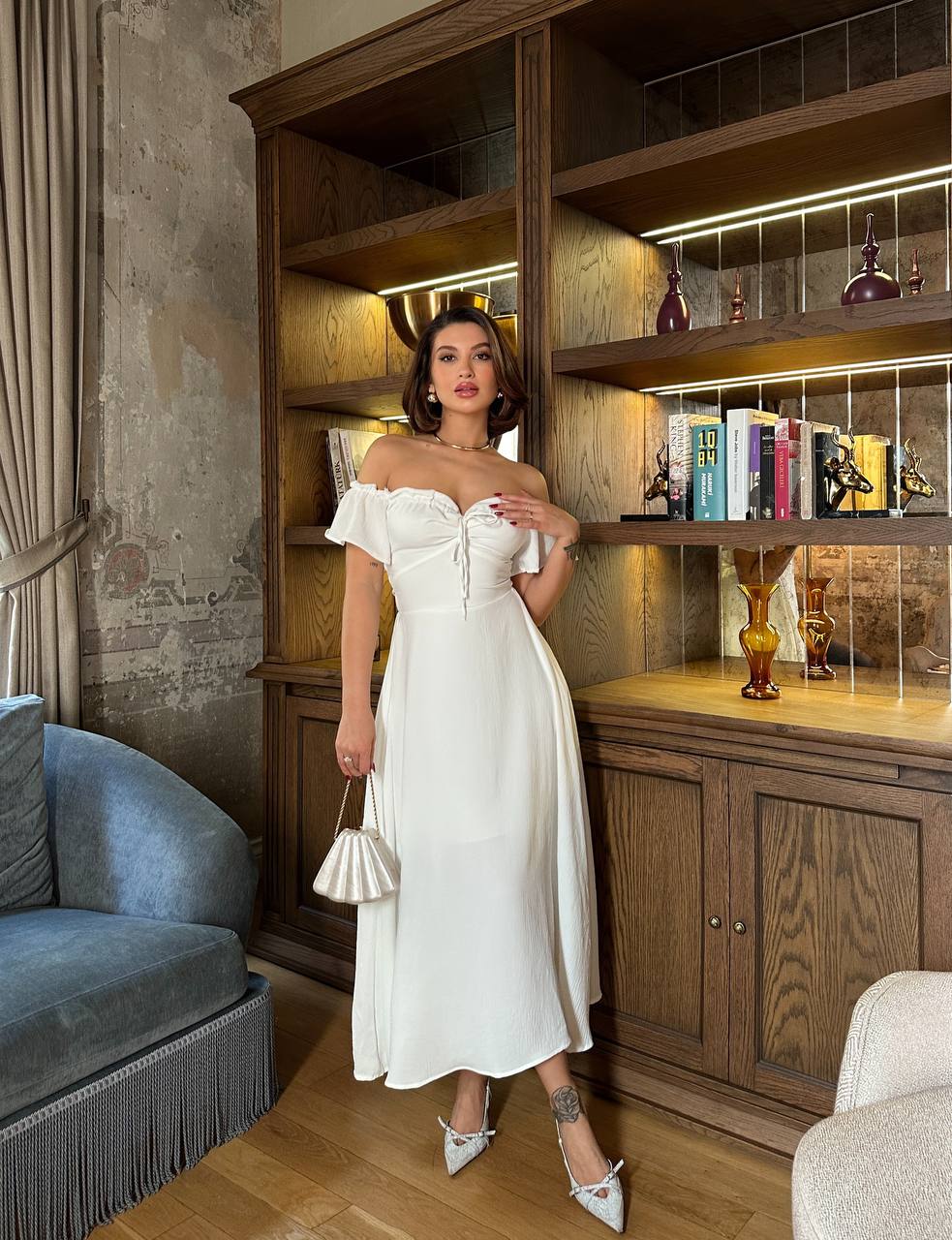 The Bella Off-Shoulder Maxi Dress – 1004