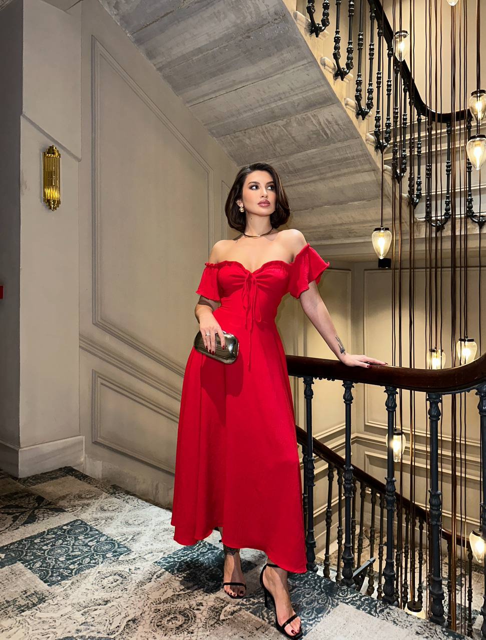 The Bella Off-Shoulder Maxi Dress – 1004