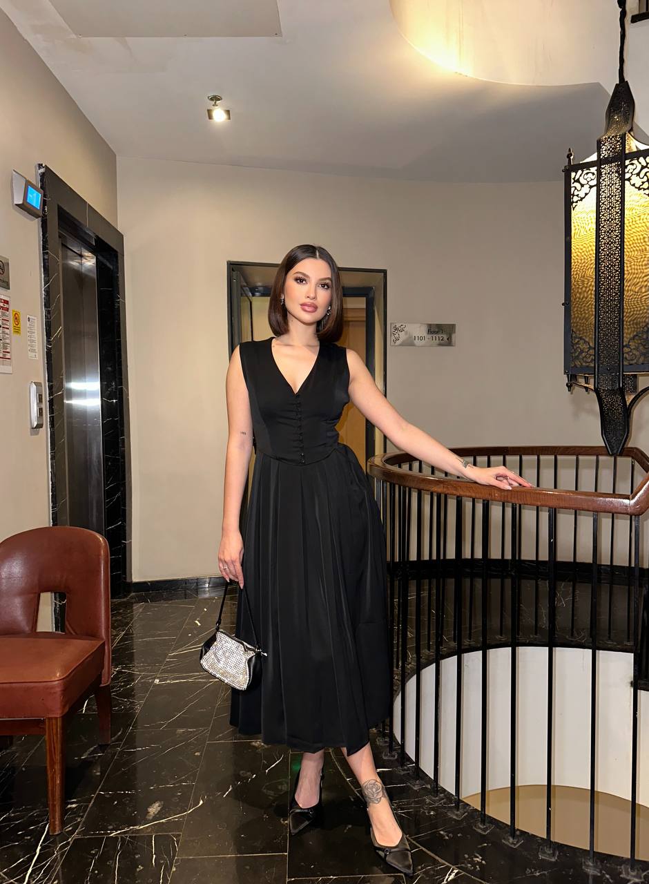 The Classic Button-Up A-Line Dress – 1162