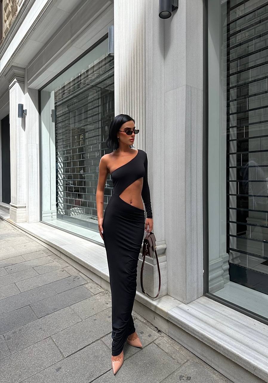 The Chic One-Shoulder Cutout Maxi Dress – 1077