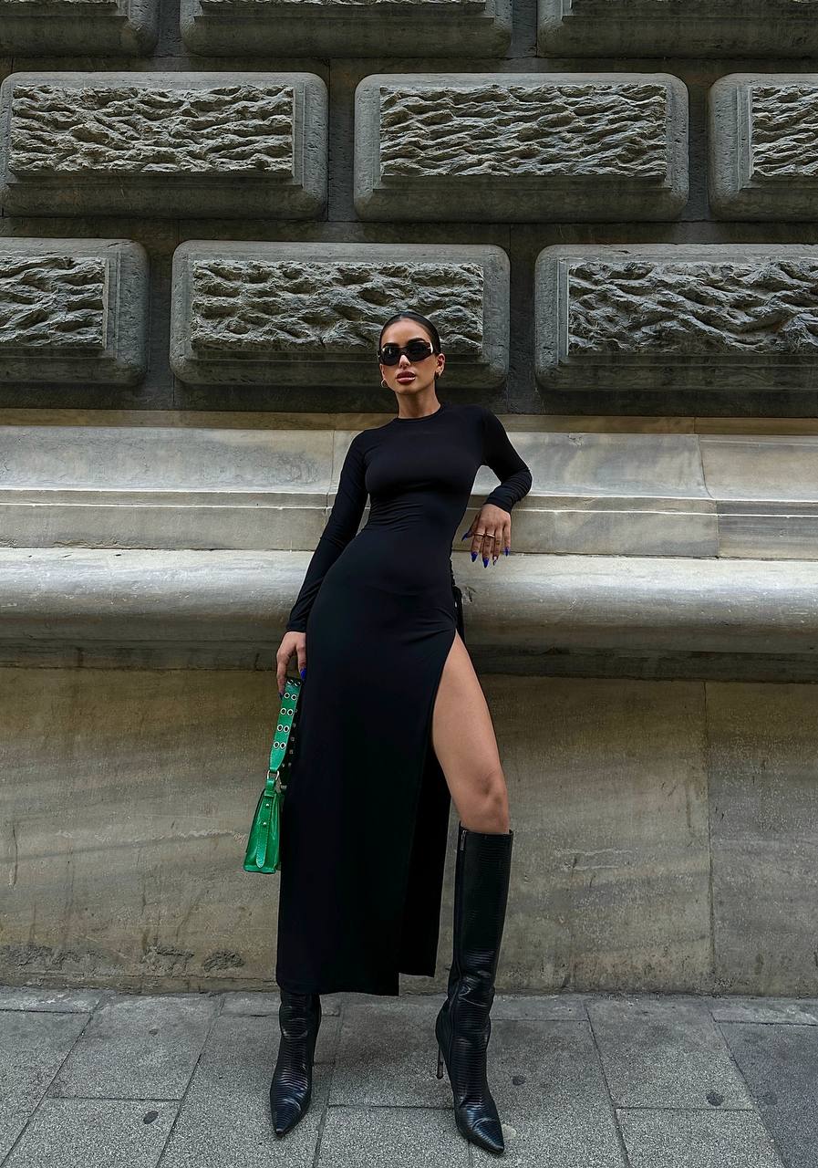 The Luxe Lace-Up Back Maxi Dress – 1075