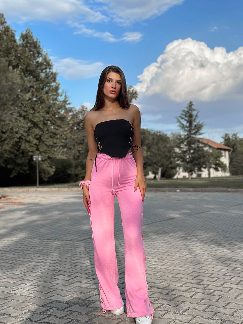 Lace-Up Side Wide-Leg Pants – 1150