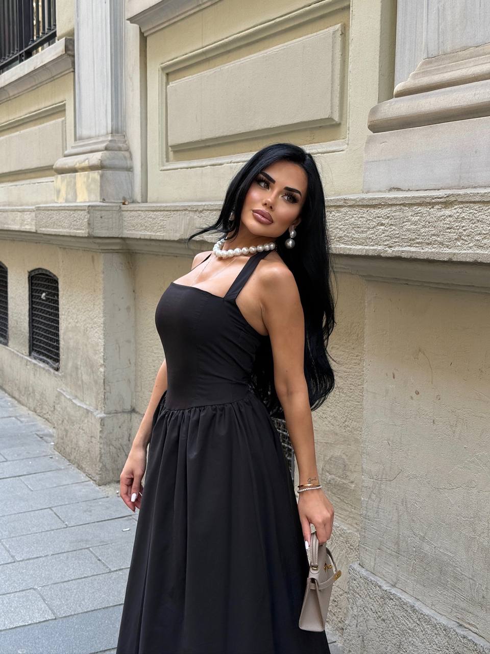 The Vienna Halter-Back Maxi Dress – 1213