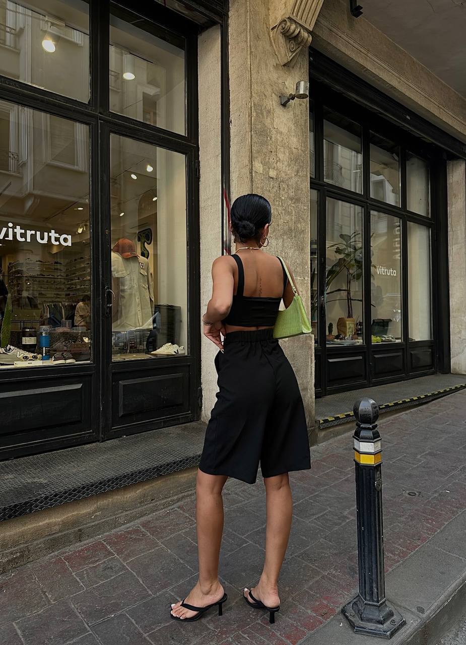 The Noir Lace-Up Crop & Bermuda Shorts Set Two-Piece Summer Statement - 1188