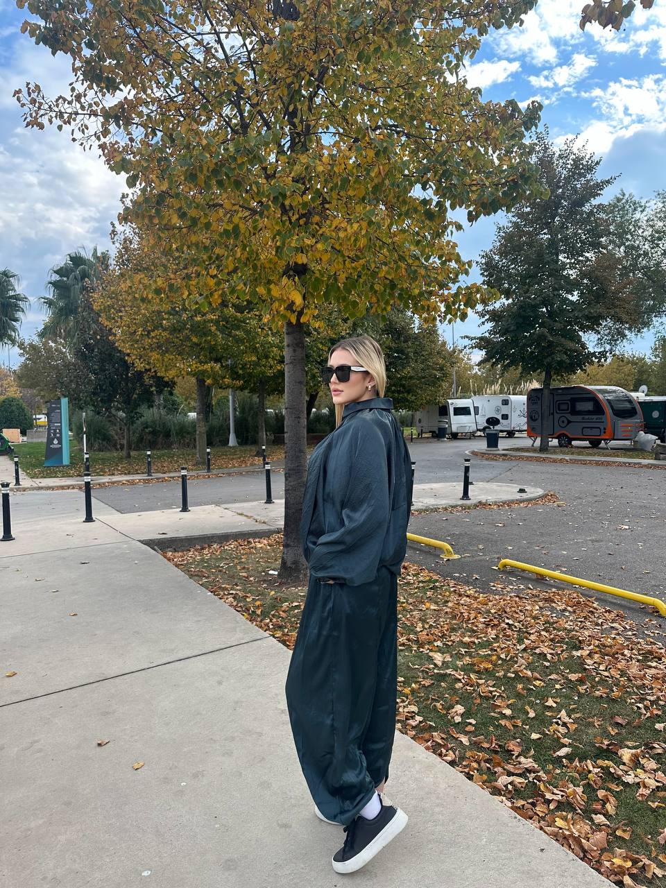 Urban Luxe Two-Piece Set Oversized Satin Finish 1261