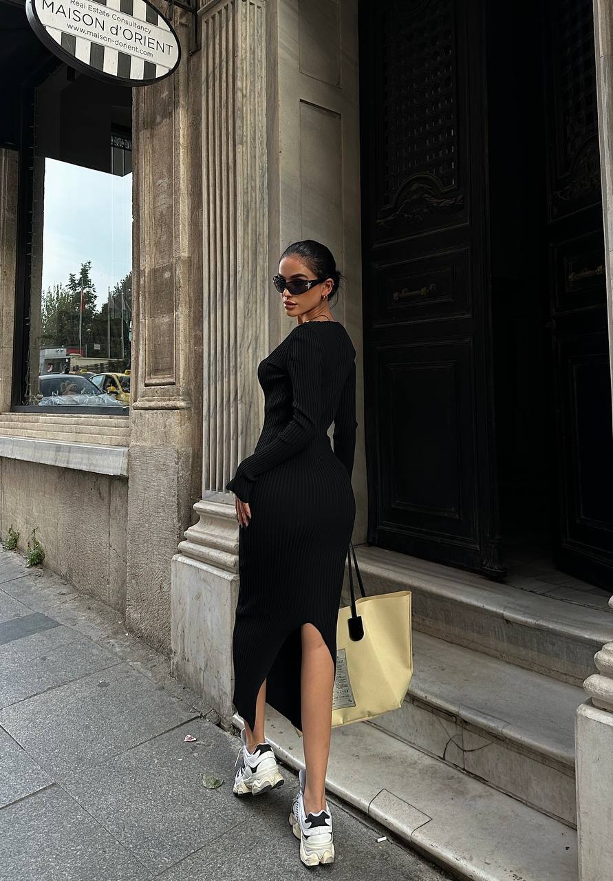 The Ribbed Elegance Midi Dress – 1143