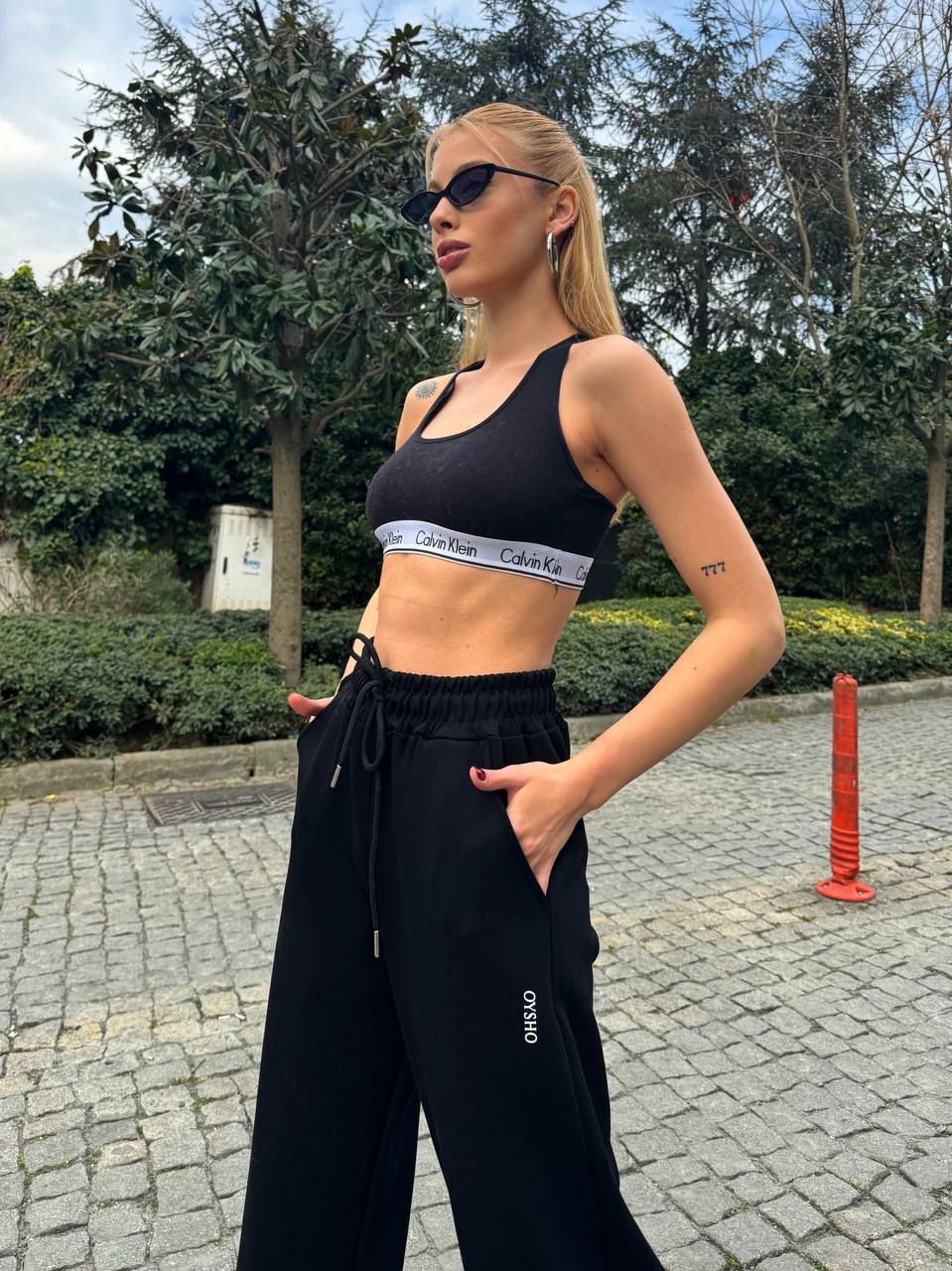 The Luxe Wide-Leg Sweatpants – 1125