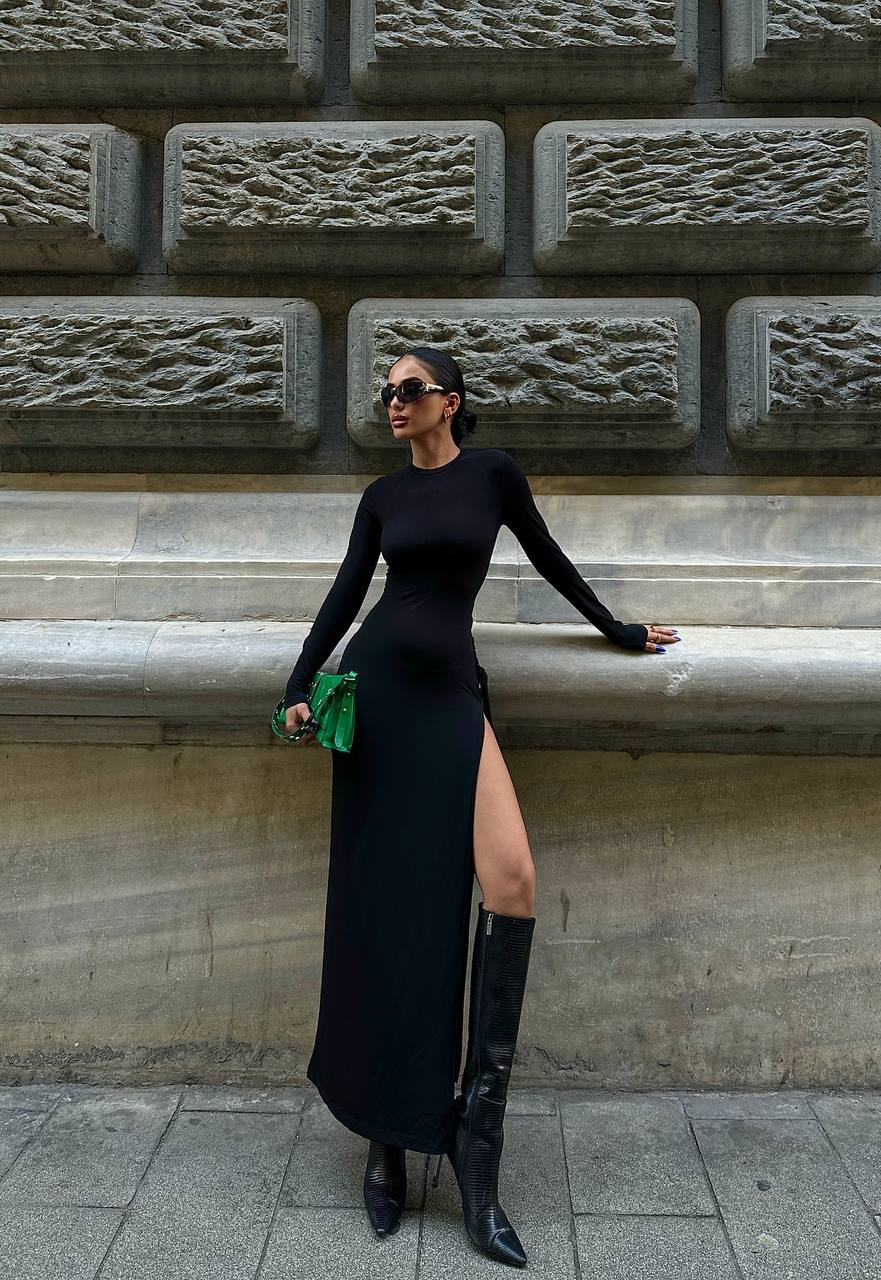 The Luxe Lace-Up Back Maxi Dress – 1075