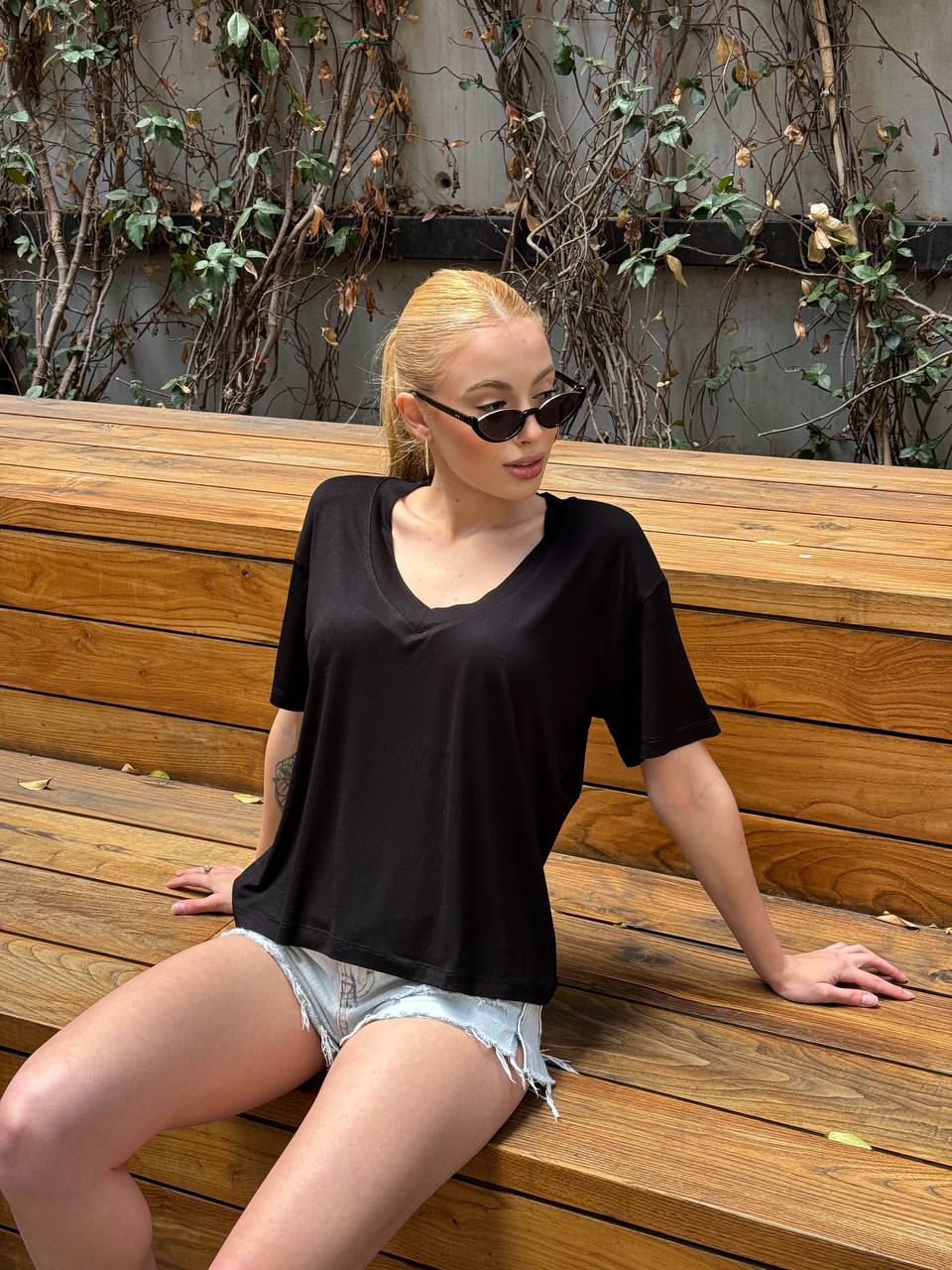 The Classic Comfort V-Neck Tee –1123