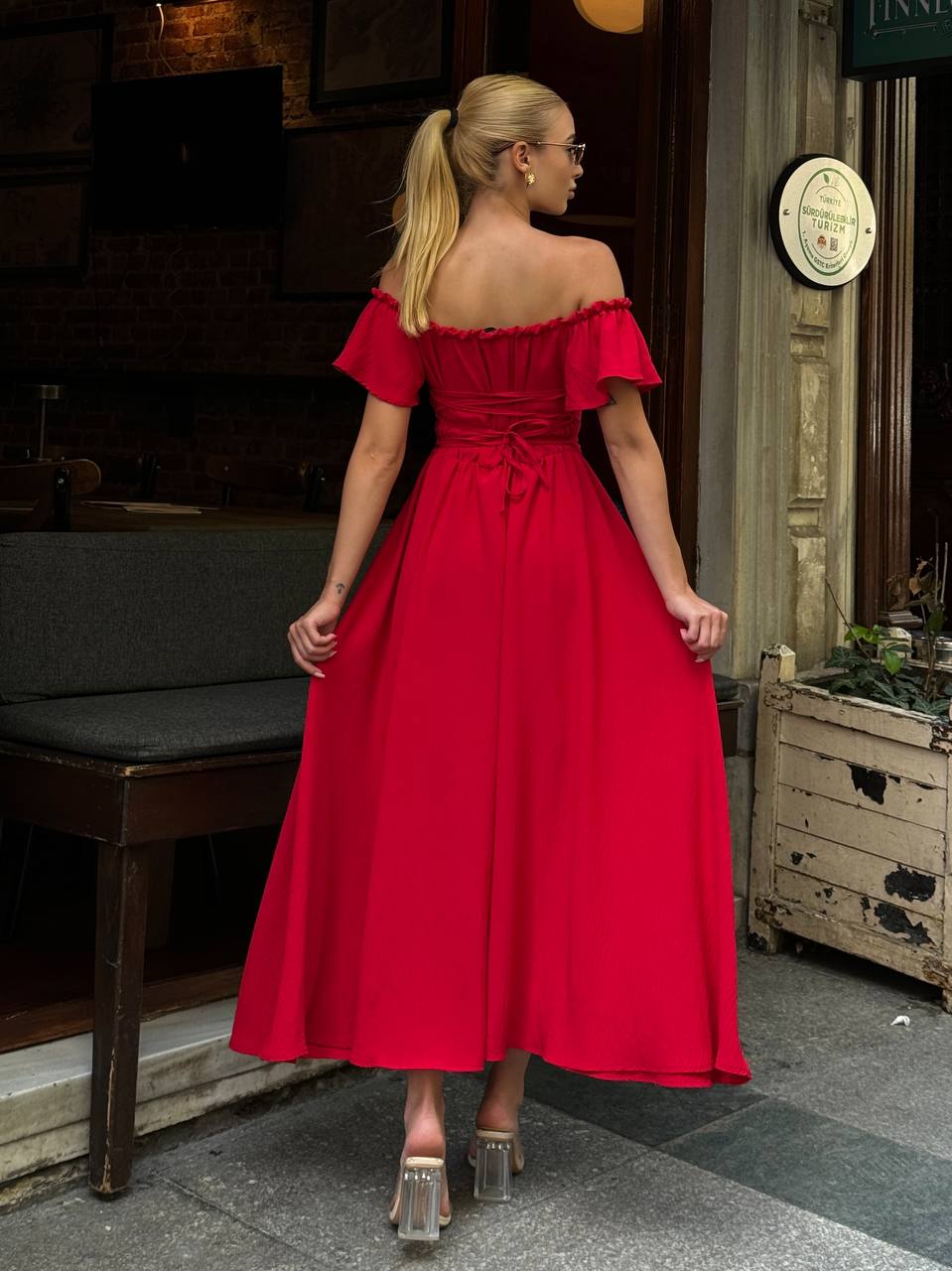 The Bella Off-Shoulder Maxi Dress – 1004