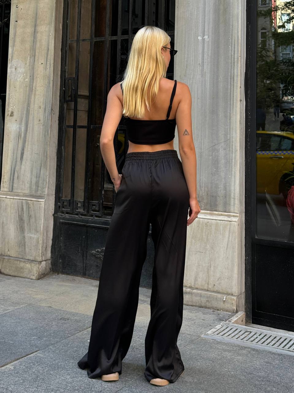 Luxe Satin Wide-Leg Pants – 1104