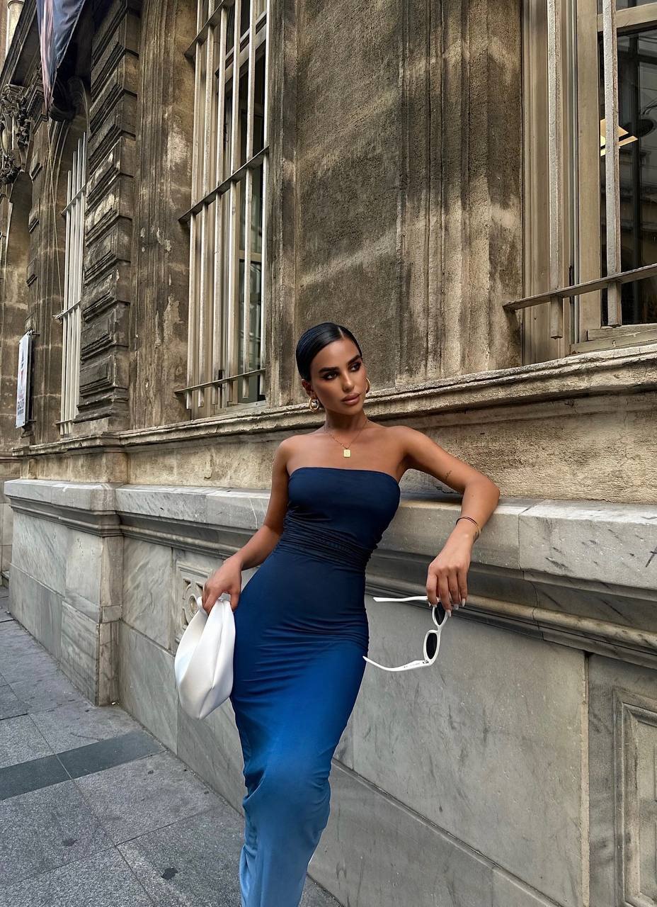 The Ombre Elegance Maxi Dress – 1102