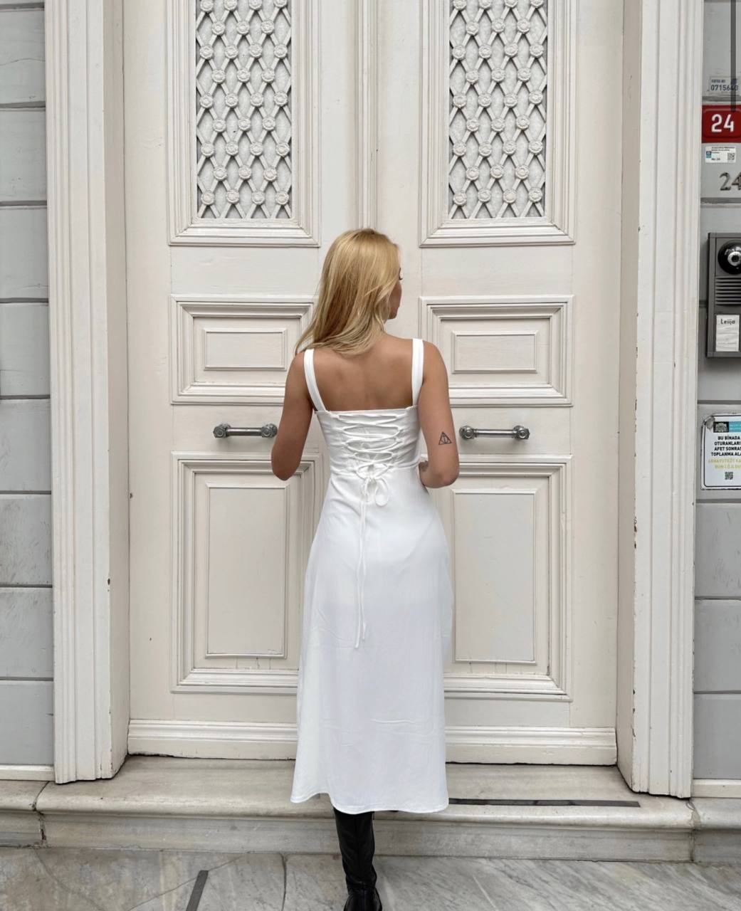 The Bella Slit Midi Dress – 1100