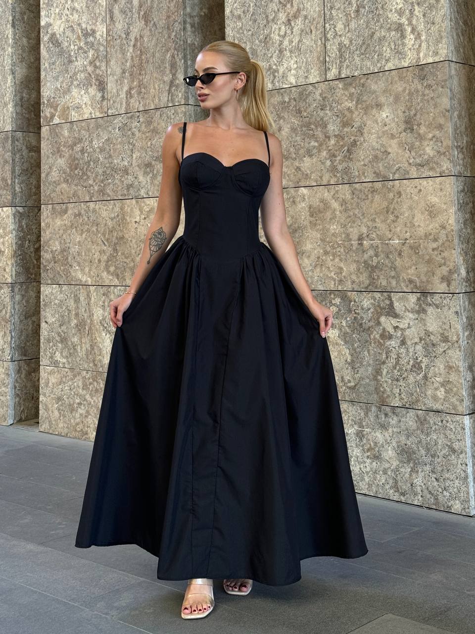 The Timeless Luxe Corset Maxi Dress – 1098