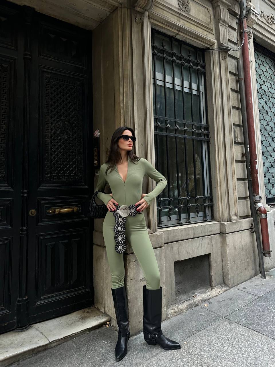 The Sleek Zip-Up Jumpsuit – 1074