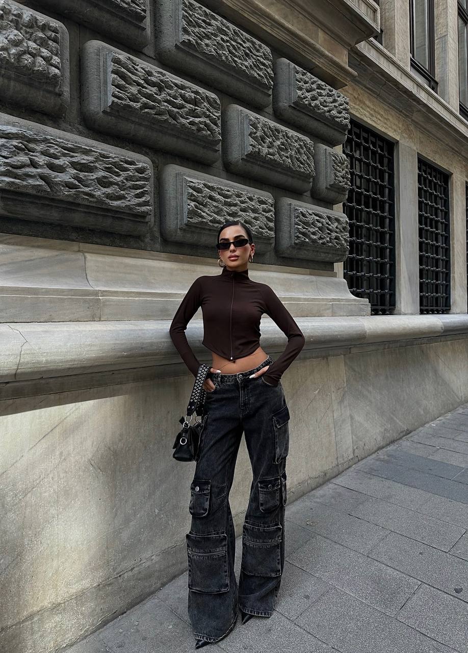 The Luxe Zip-Up Crop Top – 1049