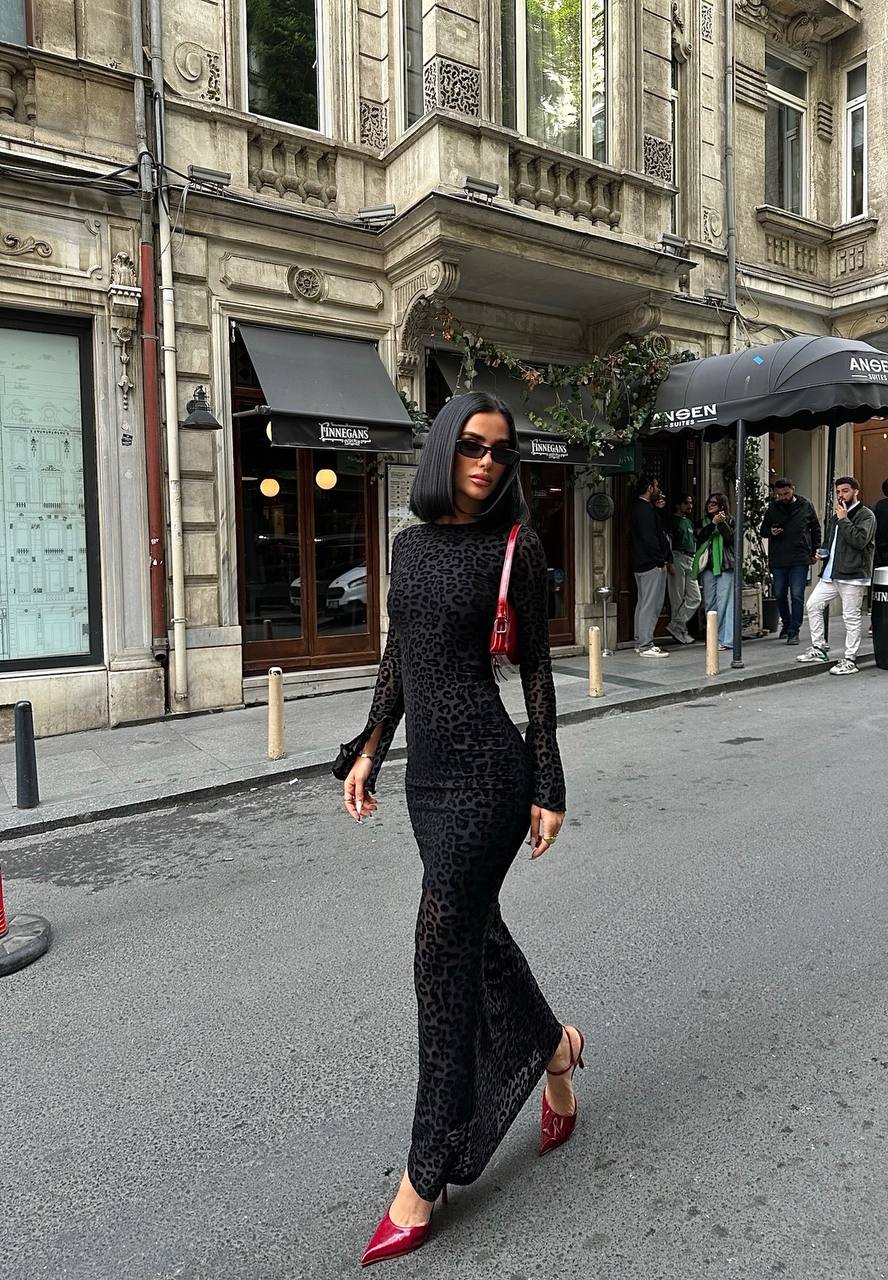 The Luxe Glamour Maxi Dress – 1008