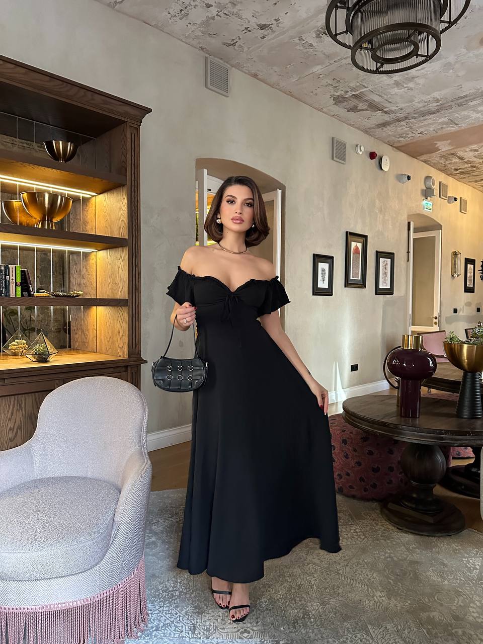 The Bella Off-Shoulder Maxi Dress – 1004