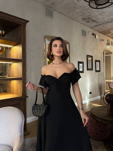 The Bella Off-Shoulder Maxi Dress – 1004