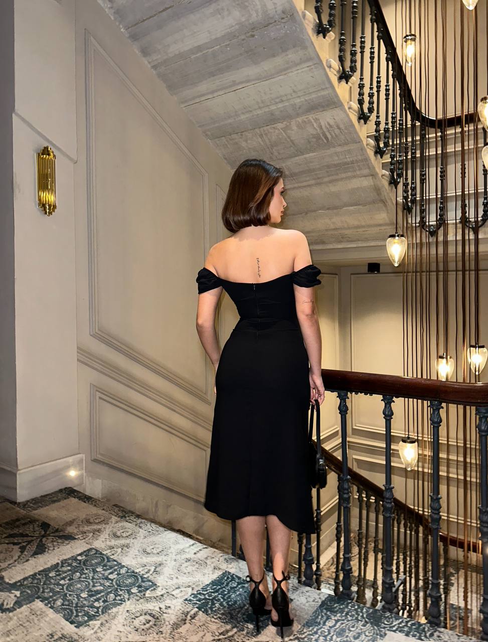 The Sophia Off-Shoulder Midi Dress – 1003