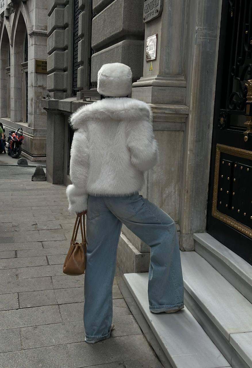 The Luxe Faux Fur Jacket - 1242