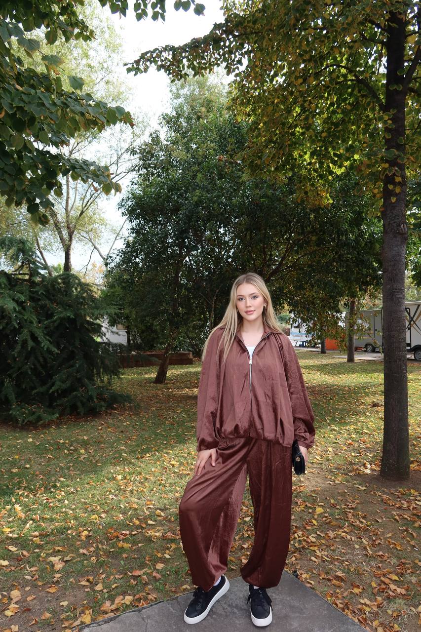 Urban Luxe Two-Piece Set Oversized Satin Finish 1261