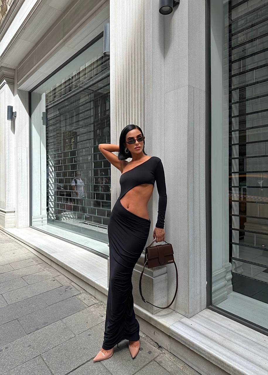 The Chic One-Shoulder Cutout Maxi Dress – 1077