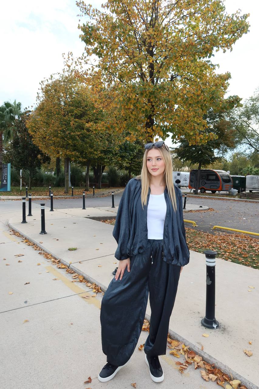 Urban Luxe Two-Piece Set Oversized Satin Finish 1261