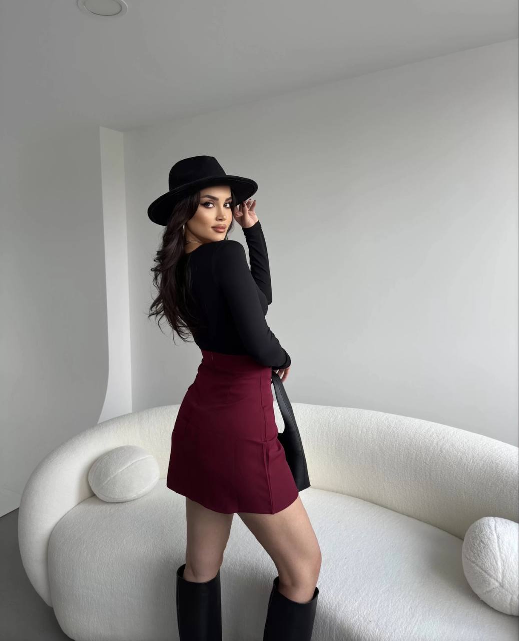 The Chic Slit Mini Skirt – 1170