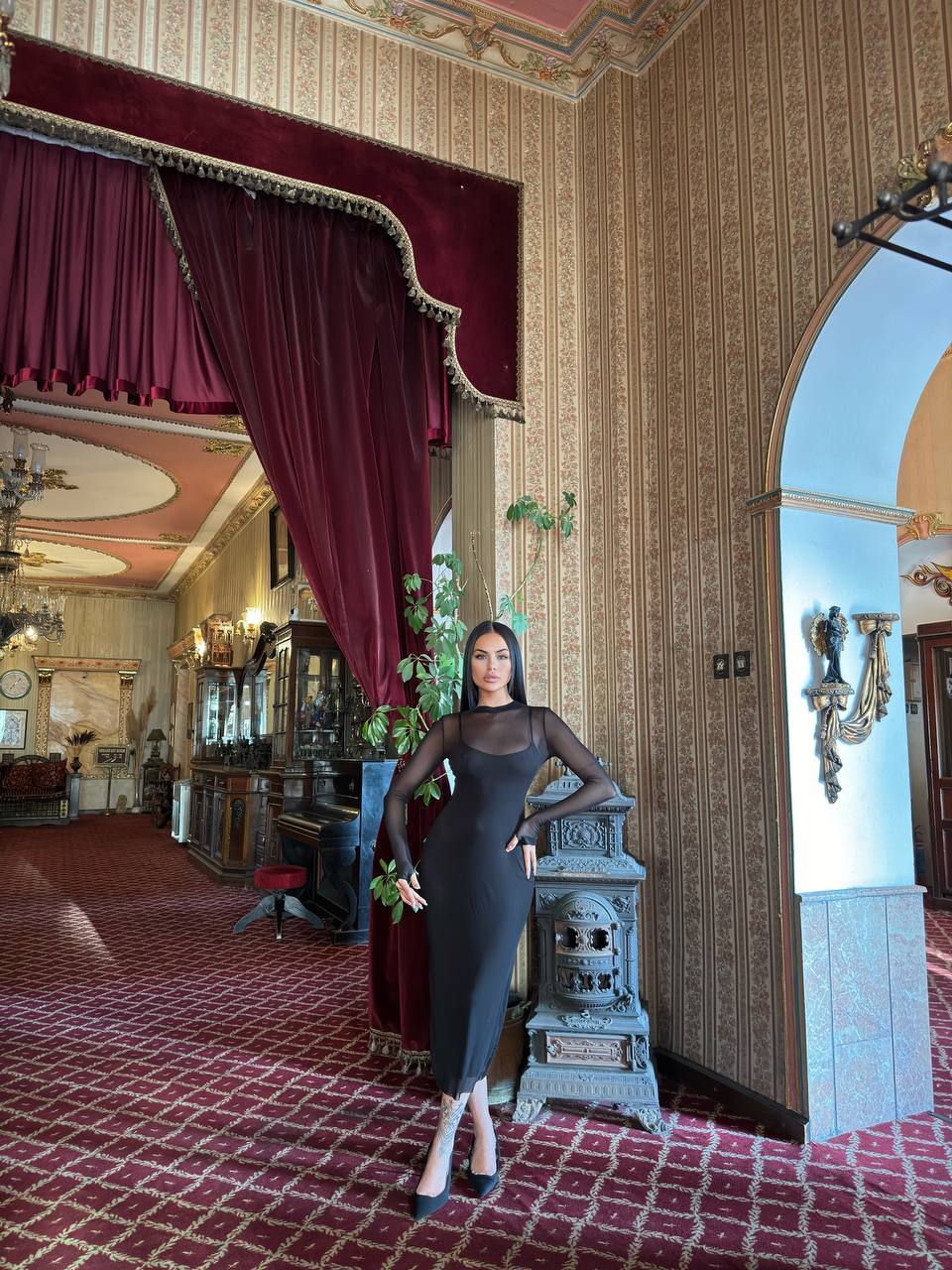 The Noir Elegance Midi Dress - 1020