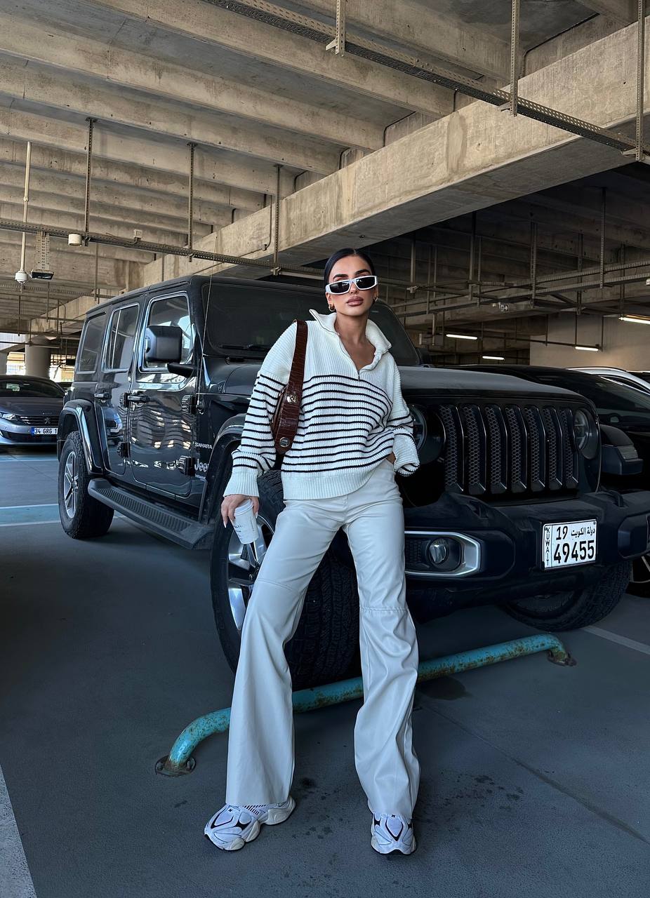 The Luxe High-Waist Wide-Leg Pants  –  1140