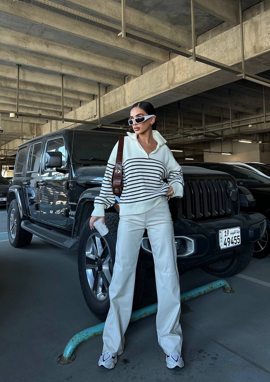 The Luxe High-Waist Wide-Leg Pants  –  1140