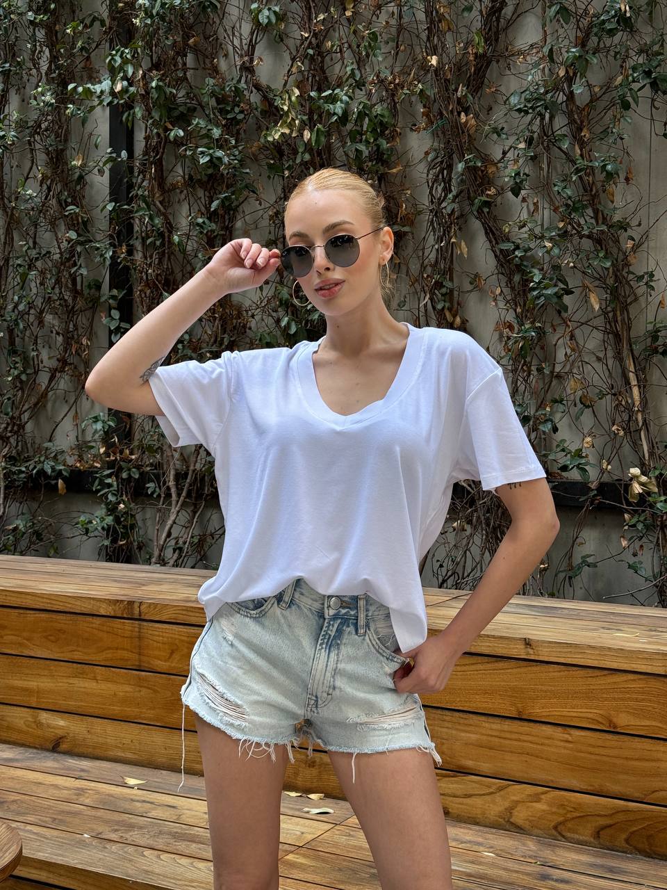 The Classic Comfort V-Neck Tee –1123