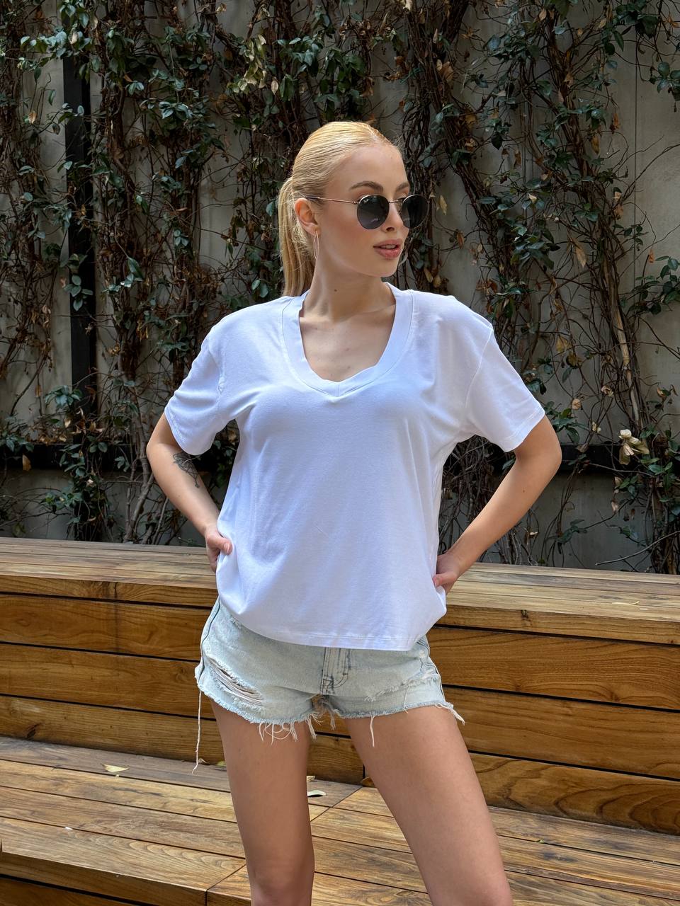 The Classic Comfort V-Neck Tee –1123