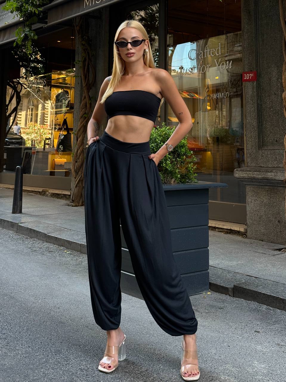 The Elegant Flowy High-Waist Trousers - 1117