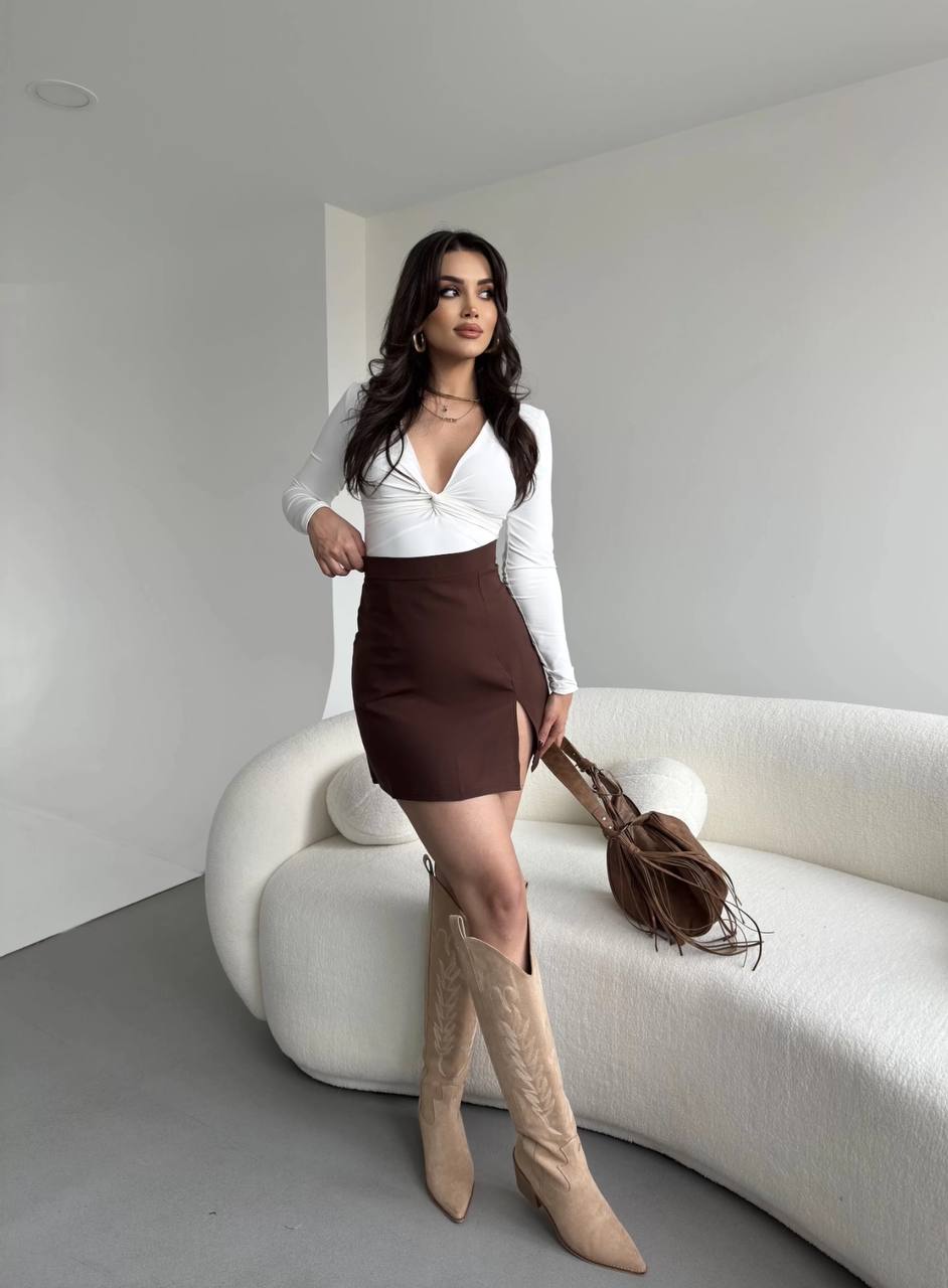 The Chic Slit Mini Skirt – 1170